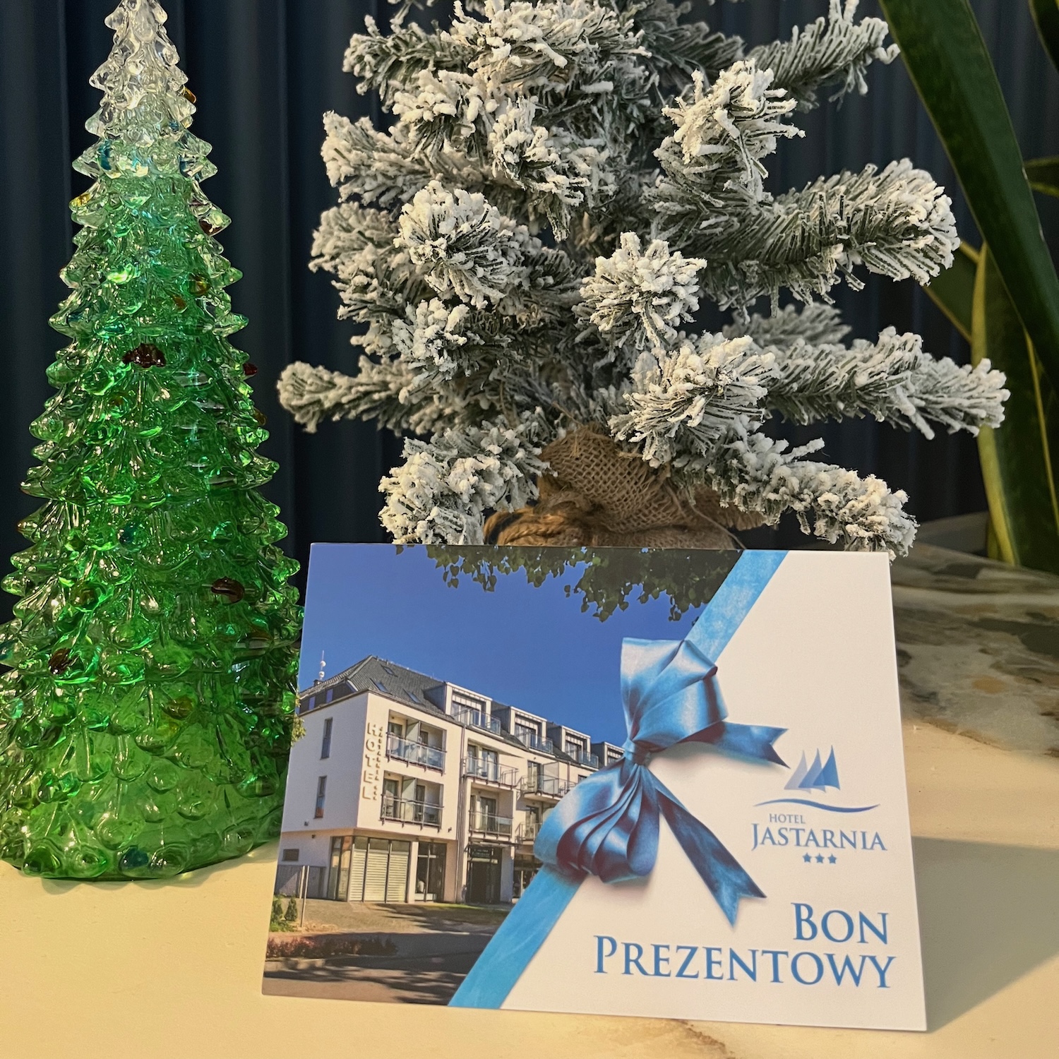 VOUCHER dwudaniowa kolacja z kieliszkiem wina
